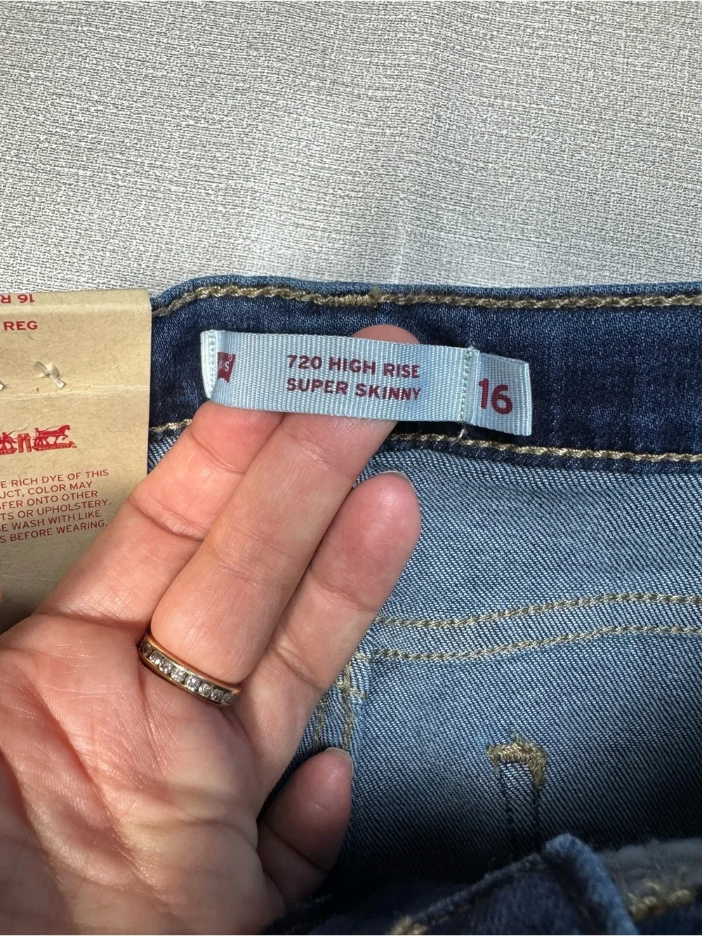 NWT New Levi's 720 High Rise Super Skinny Girls Jeans Size 16